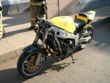 На проспекте Мира в Набережных Челнах столкнулись автомобиль и мотоцикл